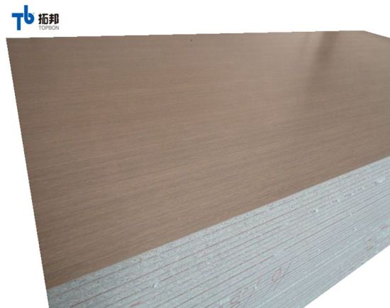 Aglomerado con revestimiento de melamina para uso en muebles