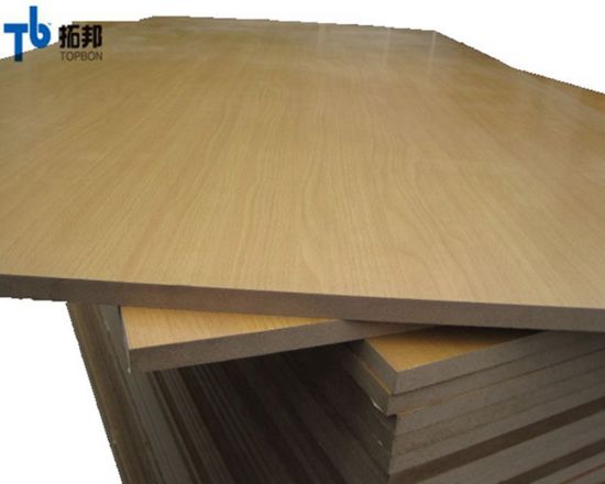 "Tablero de MDF de 18 mm Melamined/MDF Melamine con precio competitivo de alta calidad"