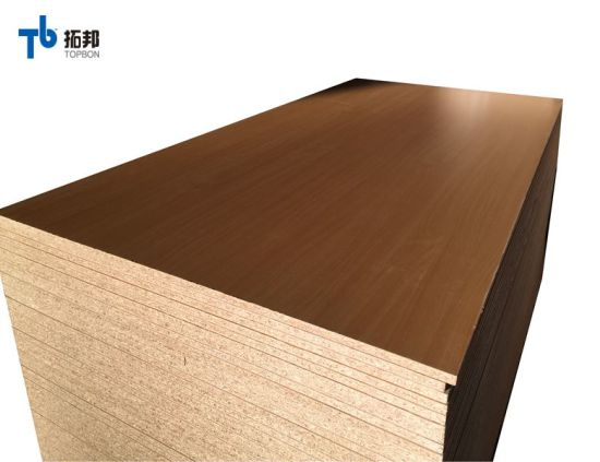 "Precio barato tablero de partículas de melamina/aglomerado de melamina para el mercado exterior"