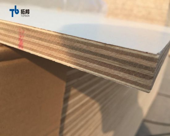 "Contrachapado de melamina de 18 mm con buen precio"
