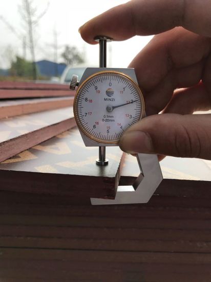 Madera contrachapada con revestimiento de película de 18 mm /Construcción de madera contrachapada con precio barato