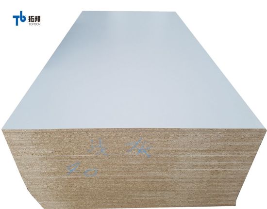 "Tablero de partículas con revestimiento de melamina/Fábrica de tableros de partículas de melamina para uso de muebles"
