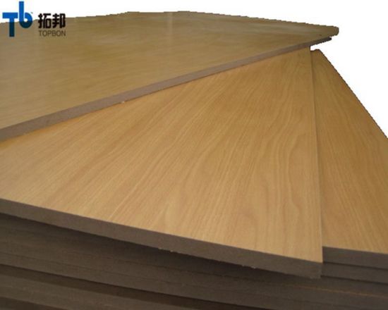 "Tablero de MDF de 18 mm Melamined/MDF Melamine con precio competitivo de alta calidad"