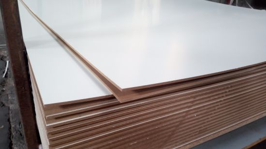 "MDF blanco de melamina/MDF con revestimiento de melamina de buena calidad"