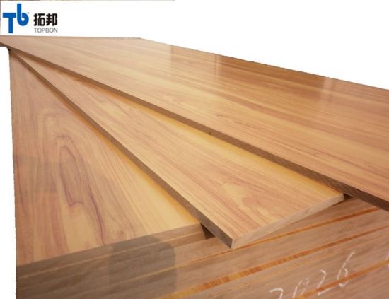 "MDF de 18 mm con revestimiento de melamina blanca de buena calidad"