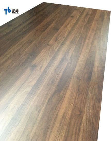 "Hoja de MDF laminado Tablero de MDF de 3 mm con alta calidad"