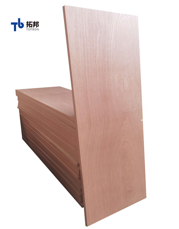 Puerta de madera contrachapada/puerta de la habitación con precio barato