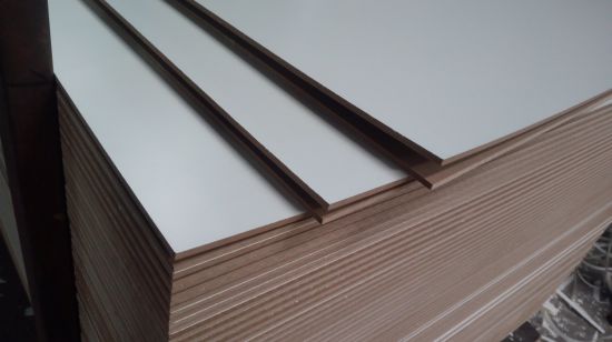 "MDF blanco de melamina/MDF con revestimiento de melamina de buena calidad"